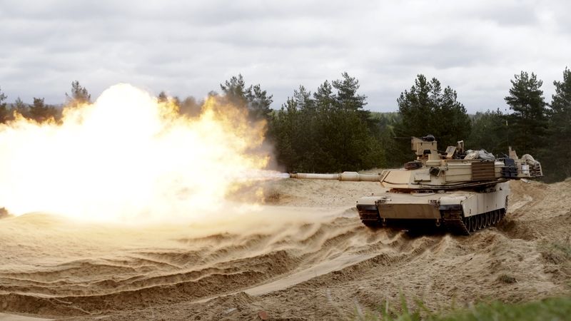 USA pošlou Ukrajině 31 tanků Abrams, oznámil Biden